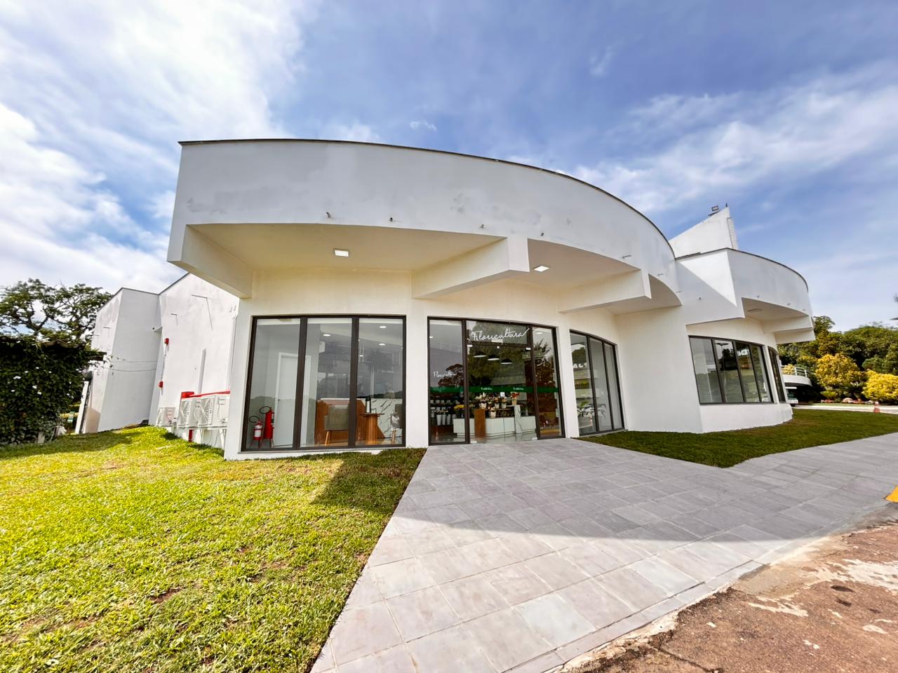 WhatsApp Image 2025-10-25 at 16.37.18